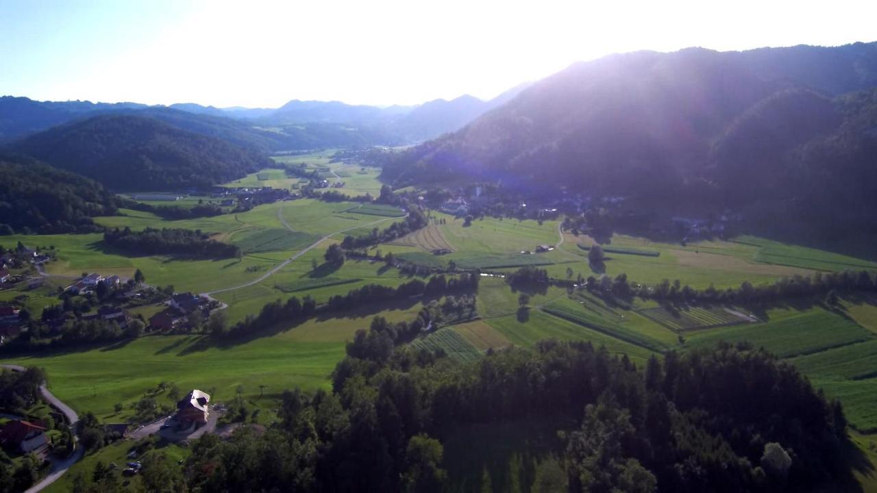 B&B Cerne Polhov Gradec Exterior photo