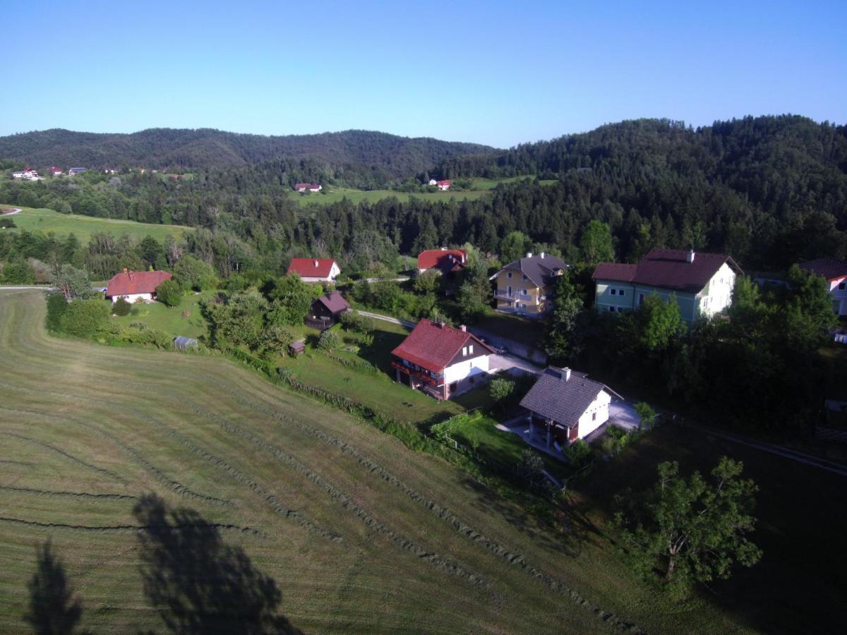 B&B Cerne Polhov Gradec Exterior photo