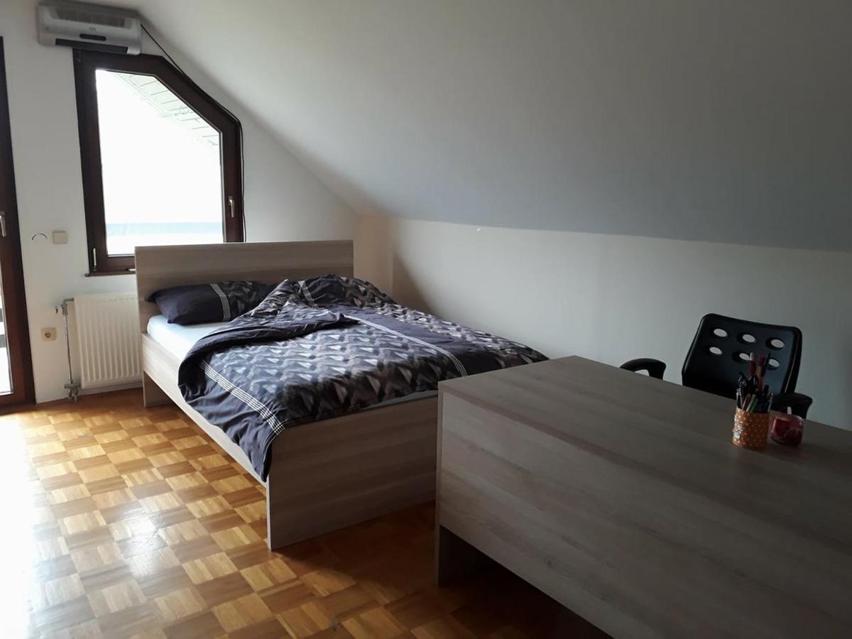 B&B Cerne Polhov Gradec Exterior photo