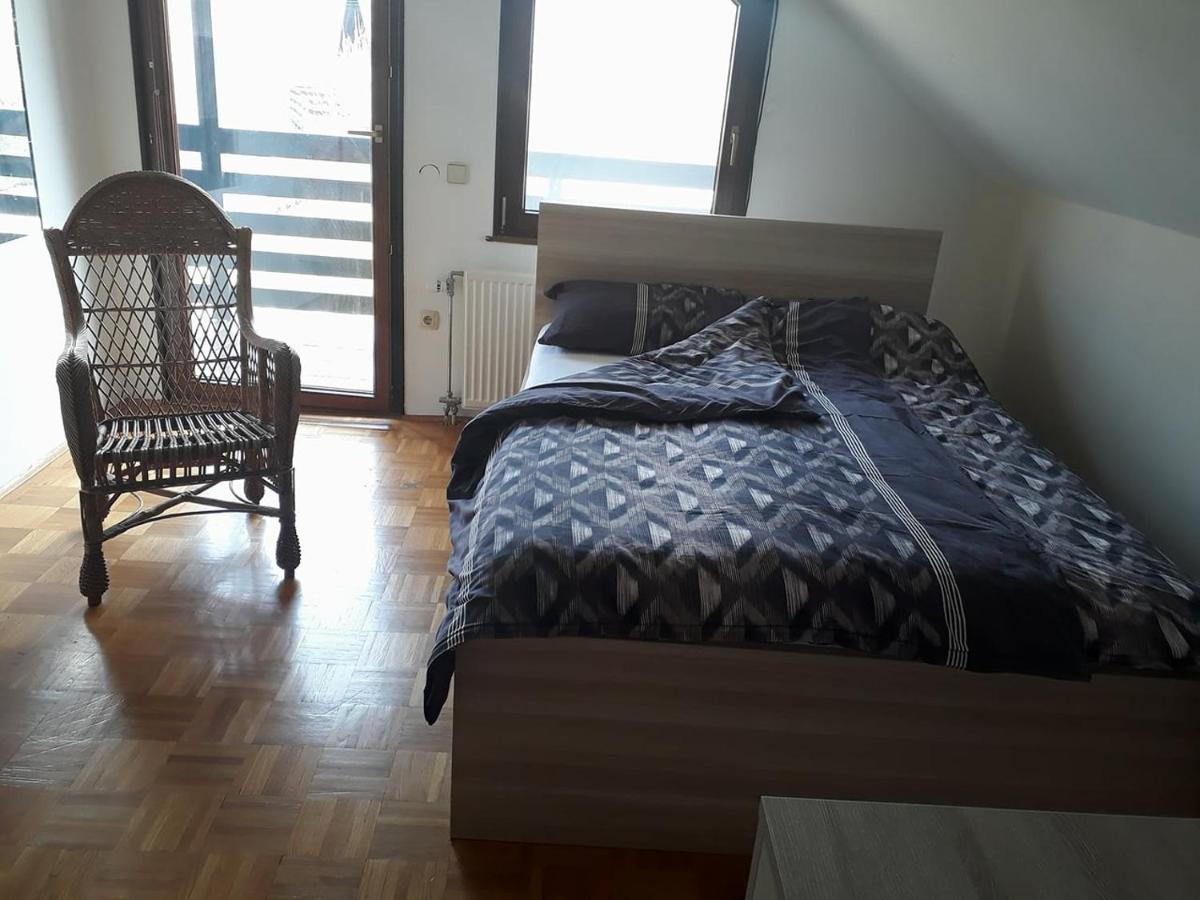 B&B Cerne Polhov Gradec Exterior photo